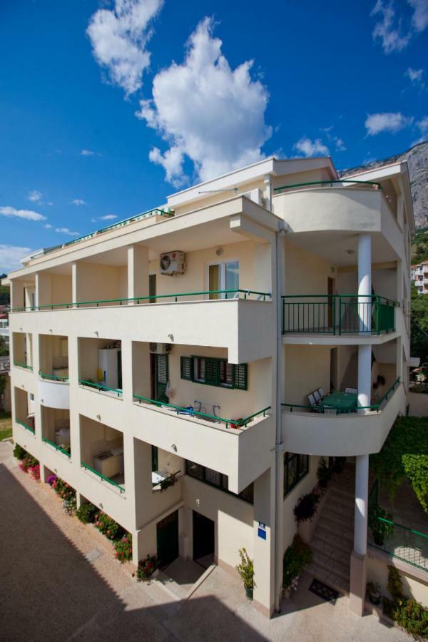 Apartments Smiljka II Тучепи Экстерьер фото